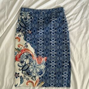 Anthropologie pencil skirt size 4 - cotton and spandex- great condition